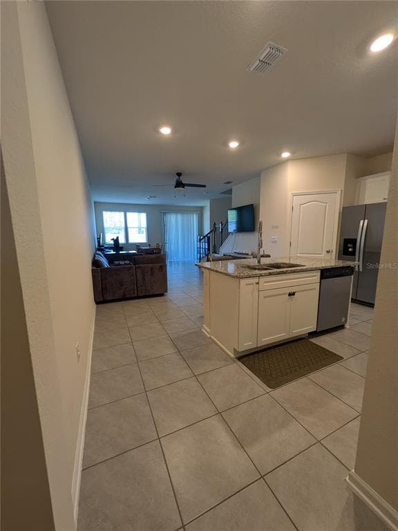 Building Photo - 159 Redbud Rd