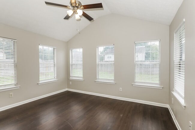 Building Photo - 5280 Yellow Pine Dr