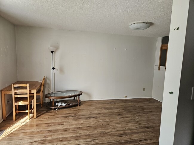 Building Photo - 4220 Castle Rd