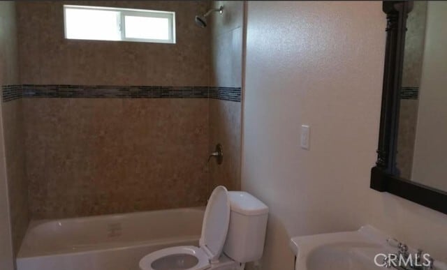 Foto del edificio - 1230 E 33rd St
