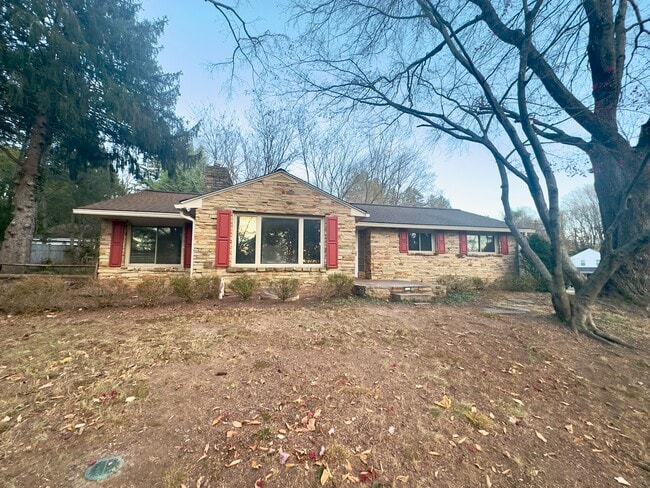 Building Photo - 1 High Acres Dr