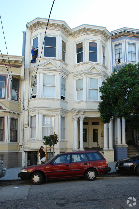Primary Photo - 634-638 Clayton St
