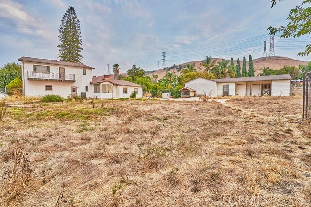 Foto del edificio - 2751 Batson Ave