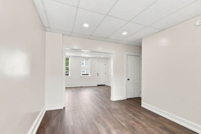Building Photo - 405 Beaver St