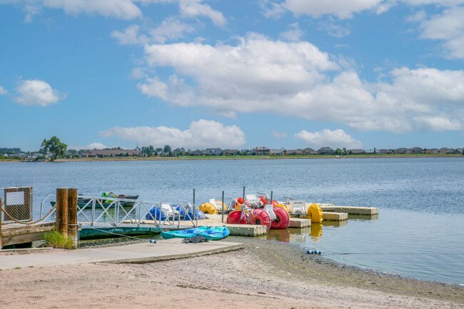 Foto del edificio - 381 Buffalo Dr