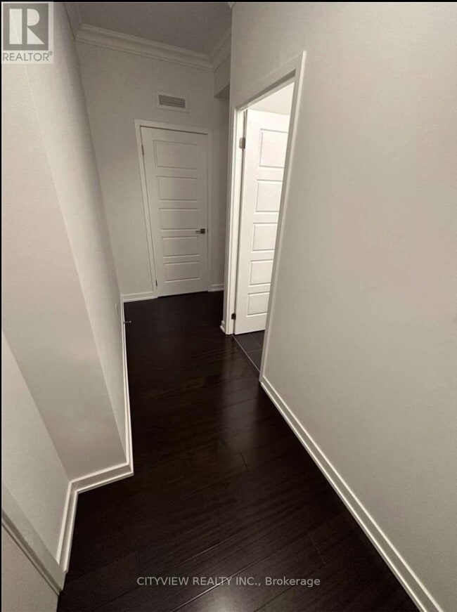 Building Photo - 4085 Parkside Village Dr
