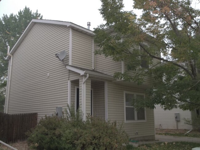 Building Photo - 3415 Warren Farm Dr