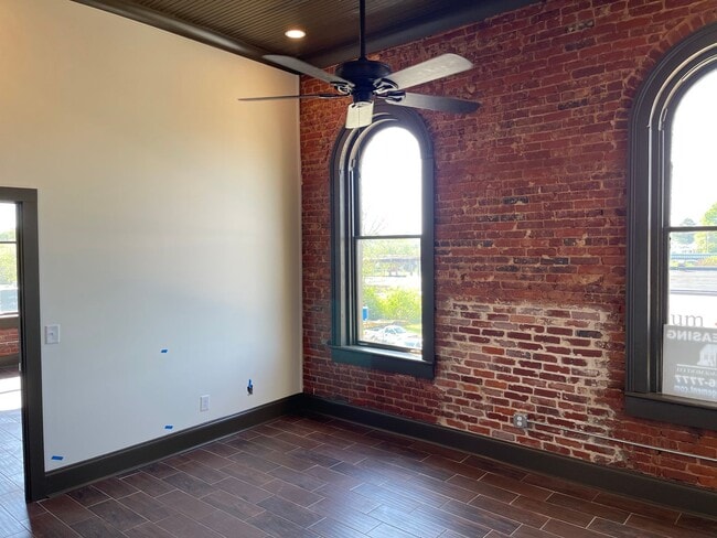 Building Photo - Luxury Loft Downtown Condos