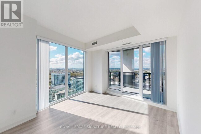 Building Photo - 56 Andre de Grasse St