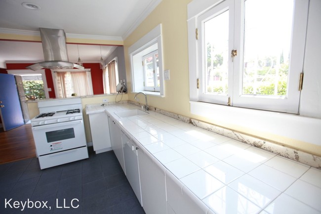 Building Photo - 1 br, 1 bath House - 1673 South Rimpau