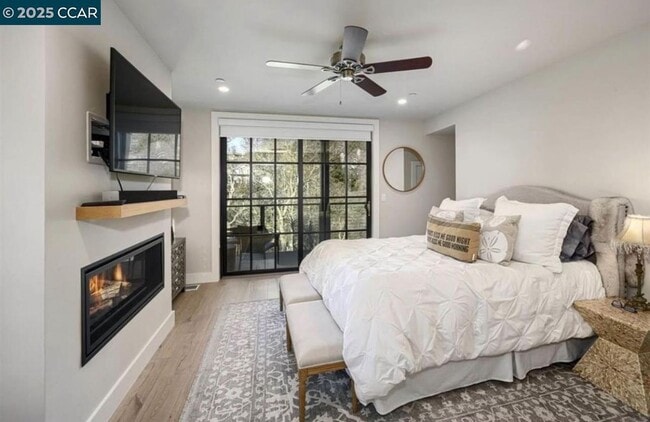 Building Photo - 3075 Stonegate Dr