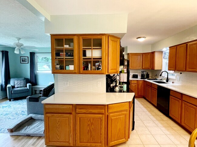 Foto del edificio - 3656 Wedgewood Dr SW