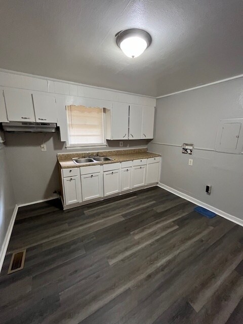 Foto del edificio - 4716 Wilson Rd