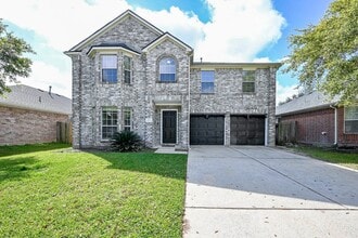 Building Photo - 2534 Halstead Dr