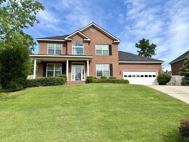 Building Photo - 621 Surrey Ln