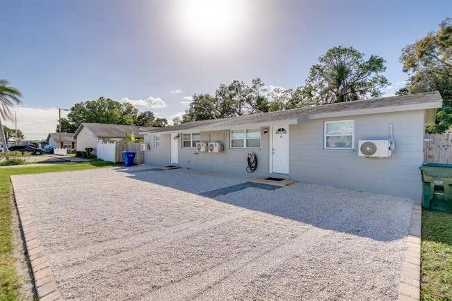 Building Photo - 13496 W Rena Dr