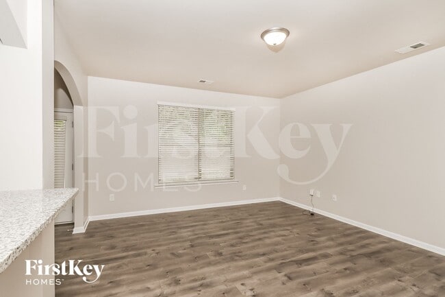 Foto del edificio - 201 Southwind Cir