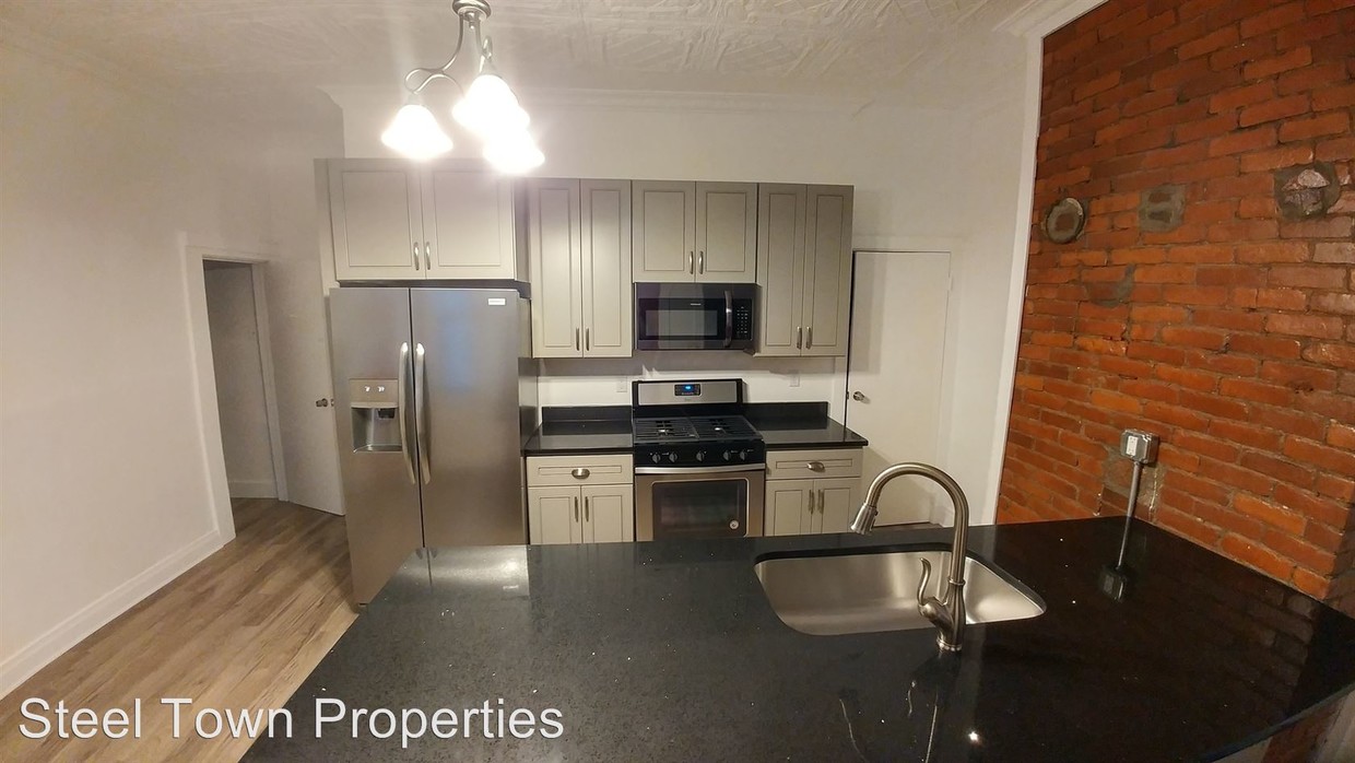 Primary Photo - 300 Millbridge St