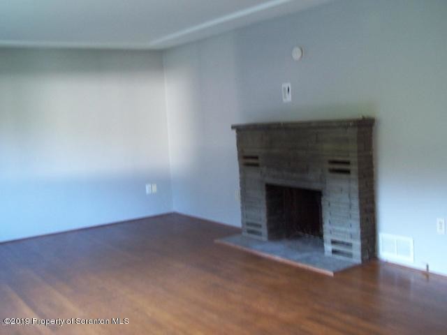 Foto del edificio - 3 bedroom in Clarks Summit PA 18411