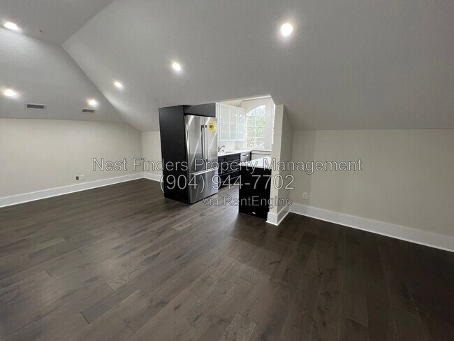 Foto del edificio - 1541 Riverside Ave