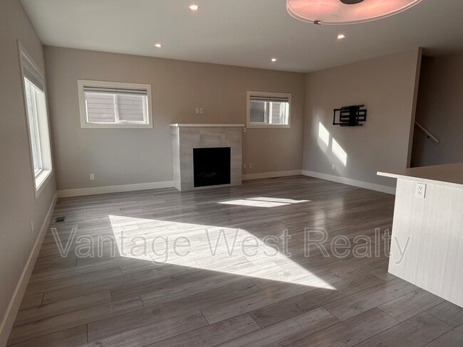 Building Photo - 3727 Inverness Rd