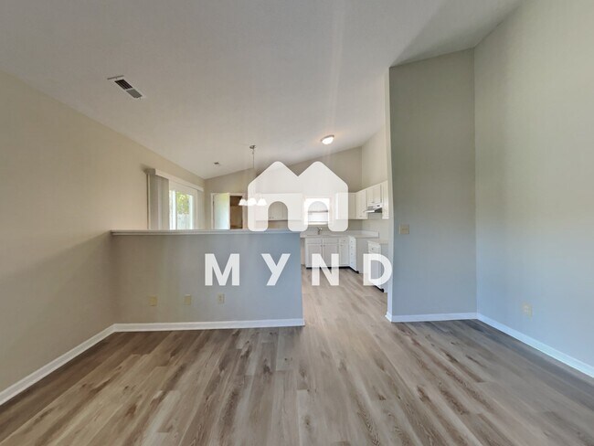 Foto del edificio - 3661 Foxtail Dr
