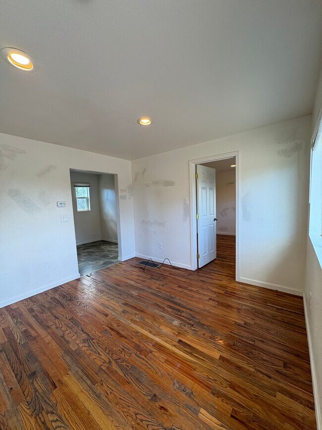 Foto del edificio - 3240 W 55th Pl