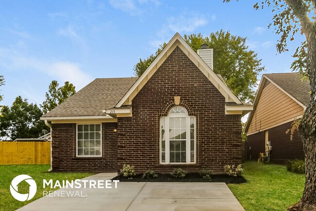 Foto del edificio - 215 Guthrie Dr