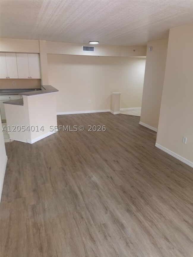 Foto del edificio - 17602 NW 25th Ave