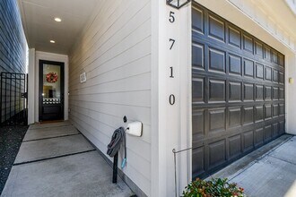 Building Photo - 5710 White Magnolia St.