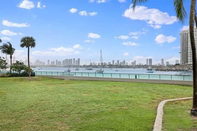 Foto del edificio - 1500 Bay Rd