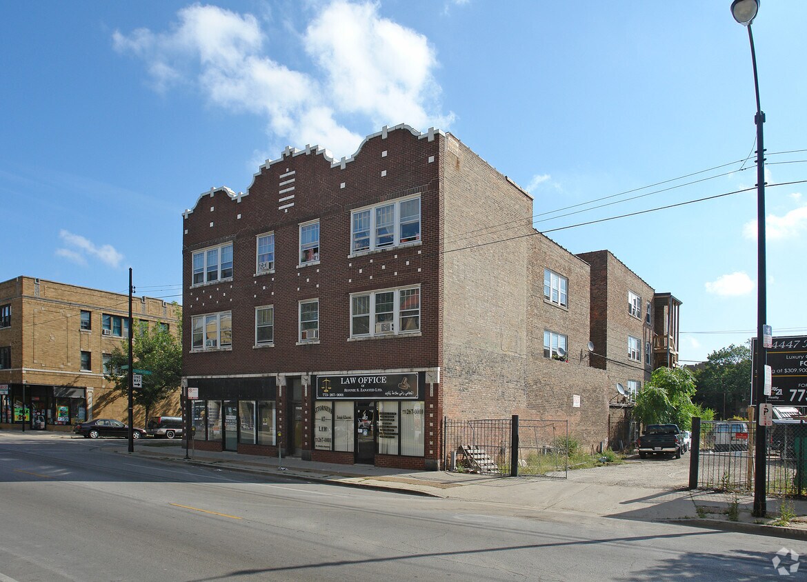 Building Photo - 4457-4459 N Kedzie Ave