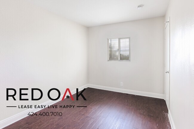Foto del edificio - Beautifully Remodeled One Bedroom with Ton...