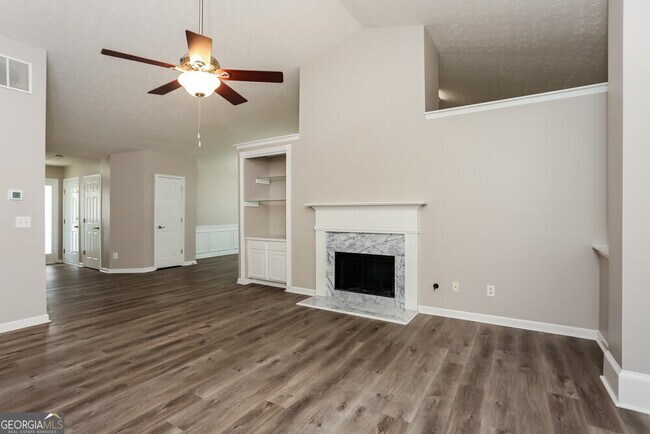 Building Photo - 2245 Charleston Oak Cir