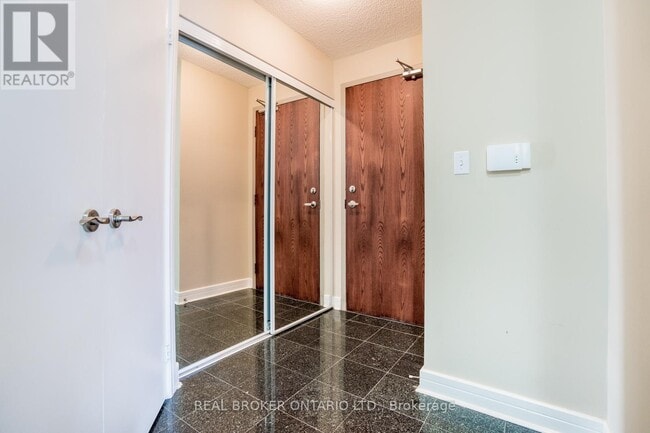 Building Photo - 16 Harrison Garden Blvd