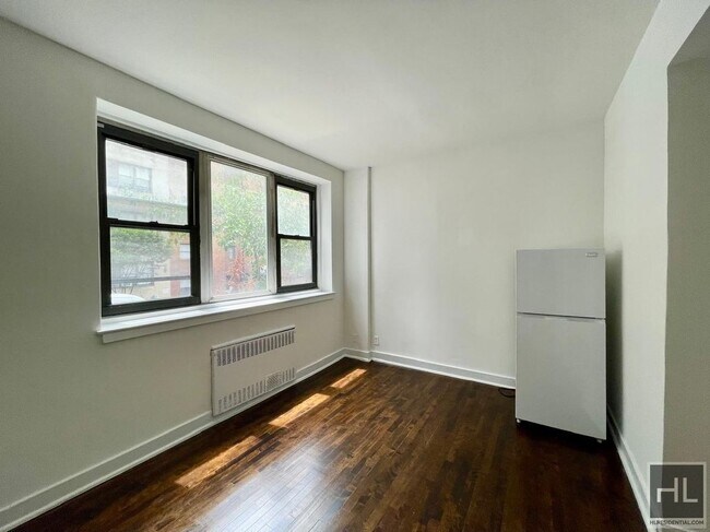 Foto del edificio - EAST 61 STREET