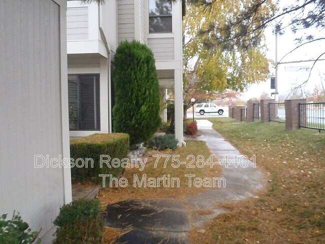 Foto del edificio - 2311 Sycamore Glen Dr