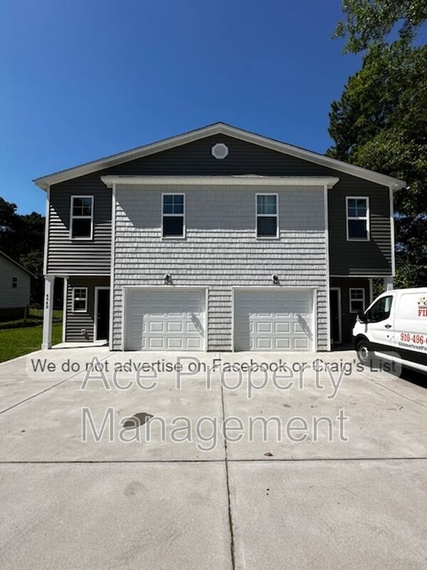 Primary Photo - 4942 Rockfish Rd