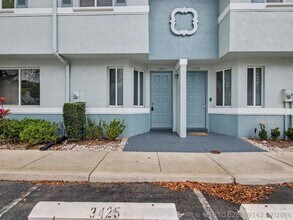 Building Photo - 3425 Sonoma Dr