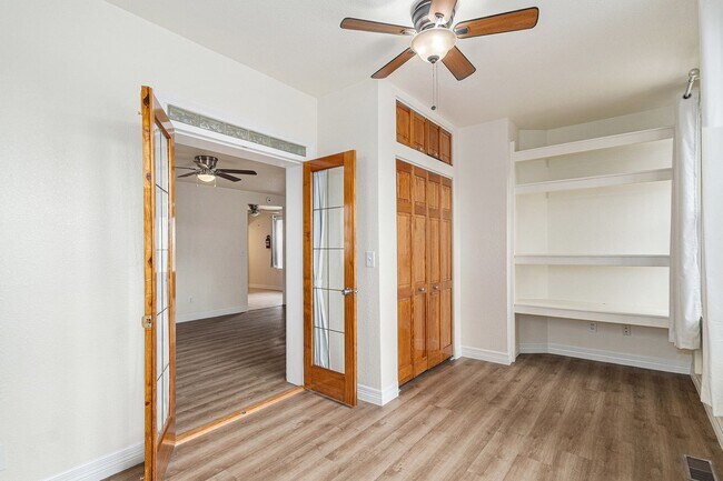 Foto del edificio - Charming 2-Bedroom Apartment in the Heart ...