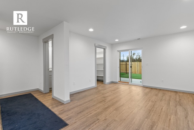 Building Photo - 346 Beechwood Way