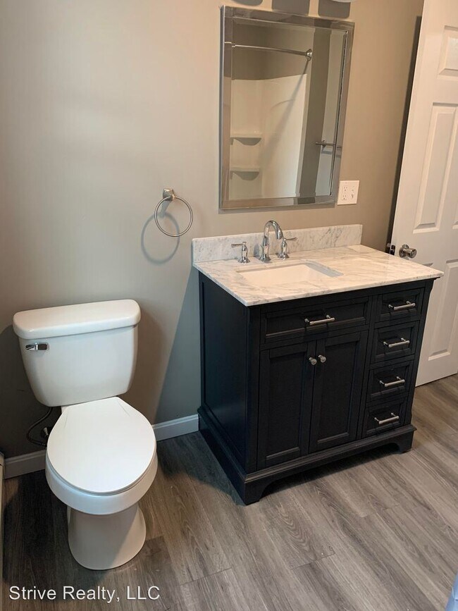 Building Photo - 26 Hawkins St