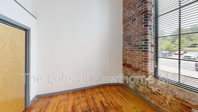 Interior Photo - The Lofts at Hawthorne Mill