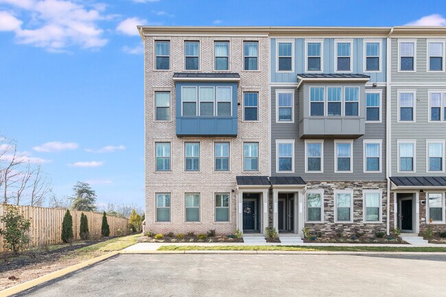 Photo - 602 Percy Pl Townhome