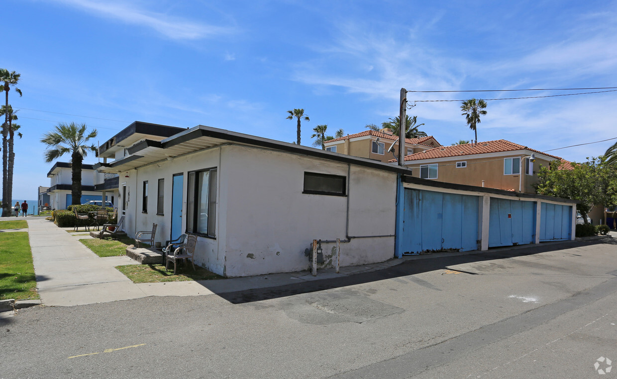 Building Photo - Feder Apartments