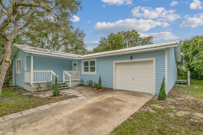 Foto del edificio - 5379 4th St