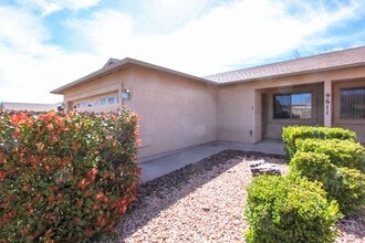 Building Photo - 9611 E Magma Dr