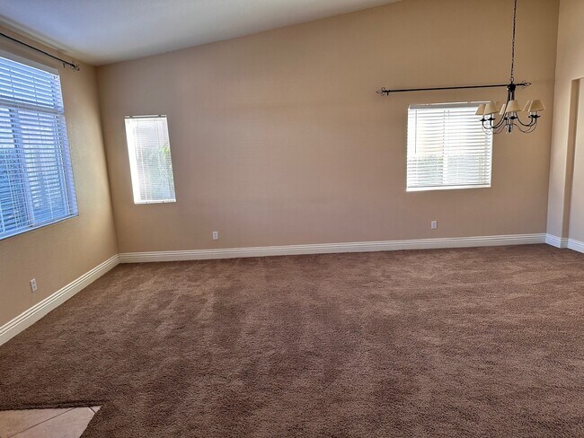 Building Photo - 15599 Caravelle Ave