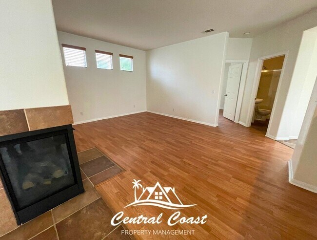 Foto del edificio - 2219 Cordoban Ln