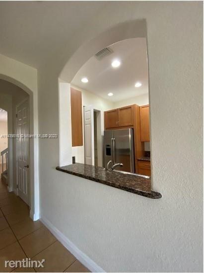 Foto del edificio - 3 br, 2.5 bath House - 6917 Julia Gardens Dr